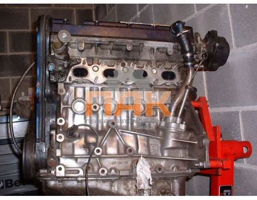 Двигатель на Opel 2.0 фото